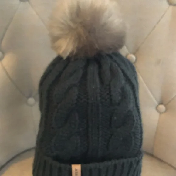 Firefly toque. - Picture 2 of 3